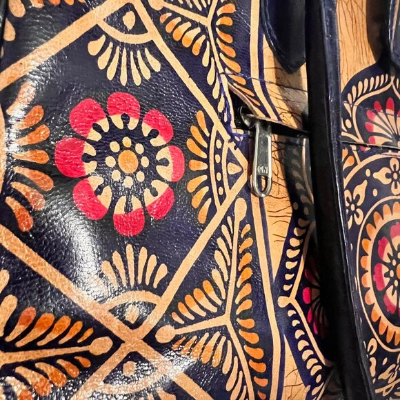 Shantiniketan Leather Indian Shoulder/Tote-Exclusive Batik Design Ethnic-Tan/Blu - Picture 15 of 16